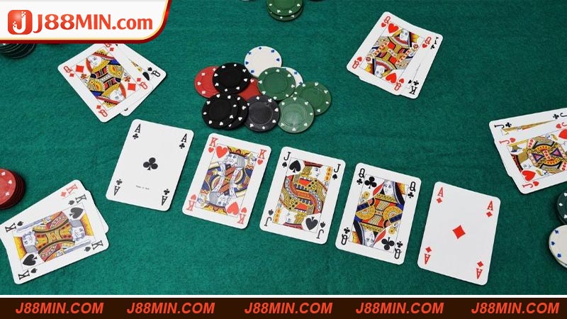 Một vài cách chơi Poker hiệu quả dành cho người mới bắt đầu tại J88